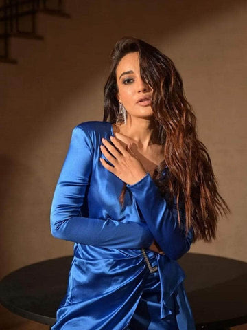 Surbhi Jyoti In Tassel Drop Earrings