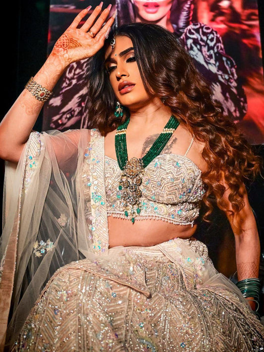 Ishhaara Sushant Divgikr In Big Pendant With Beryl Beads