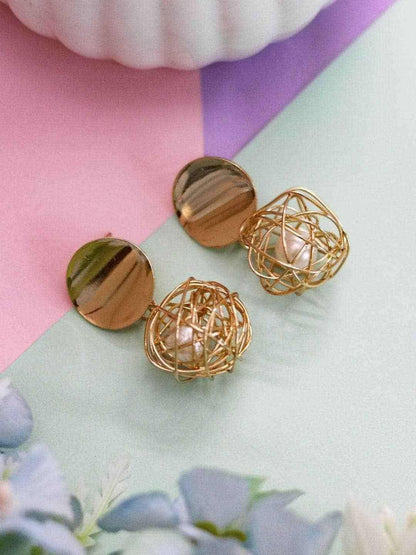 Ishhaara Taapsee Pannu Nest Pearl Earrings