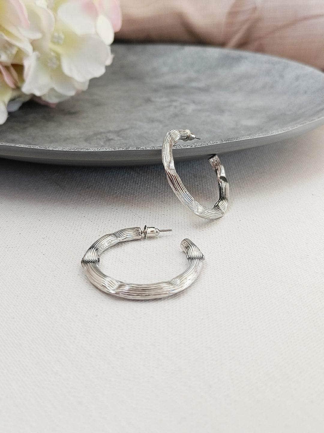 Ishhaara Tabu In Delicate Huggie Silver Hoop