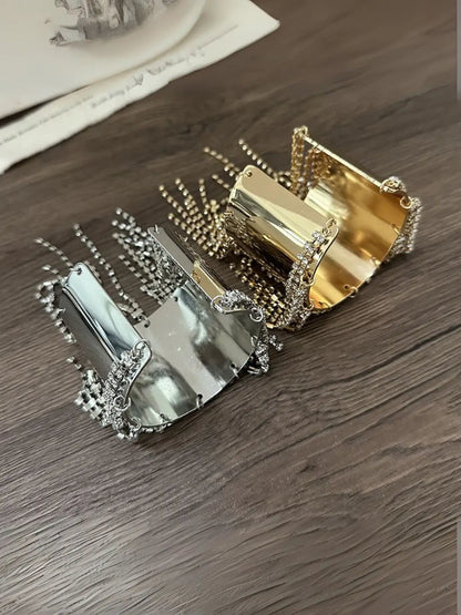 Ishhaara Tassel Bracelet