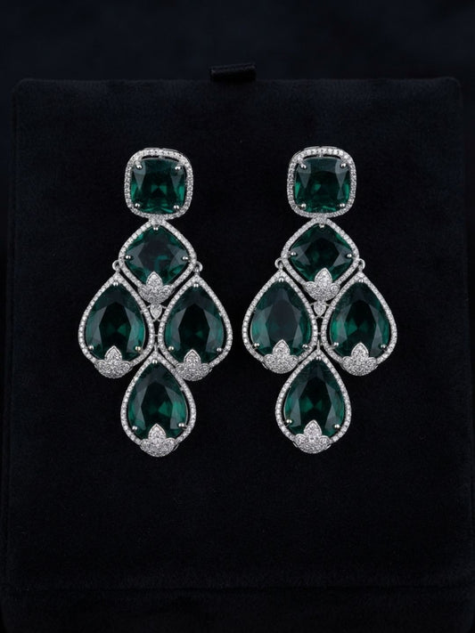Ishhaara Teardrop Shaped Drop Earrings