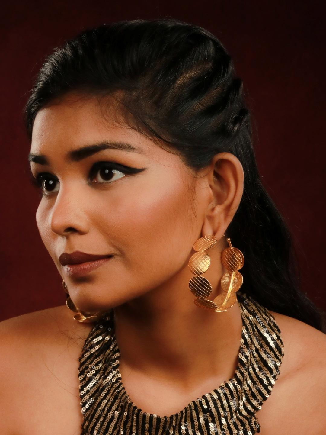Ishhaara Textured Round Big Hoop Earring