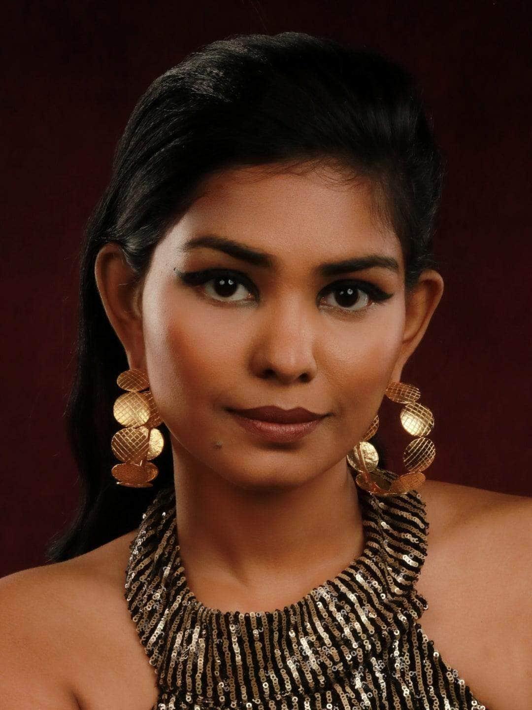Ishhaara Textured Round Big Hoop Earring