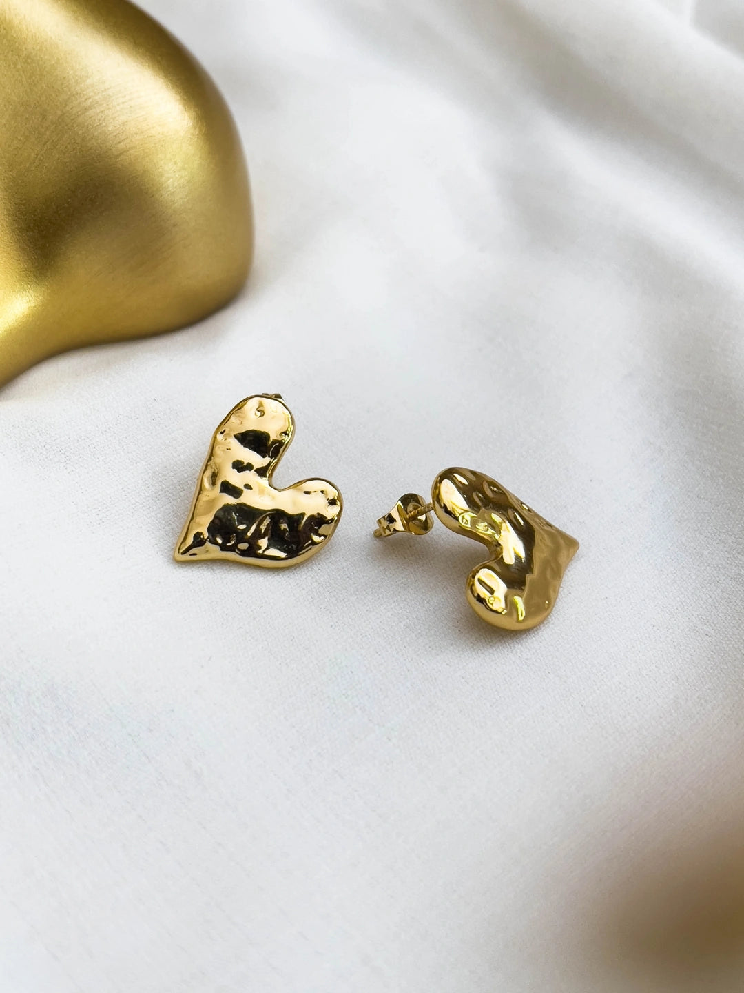 Ishhaara Textured V Shaped Gold Earrings