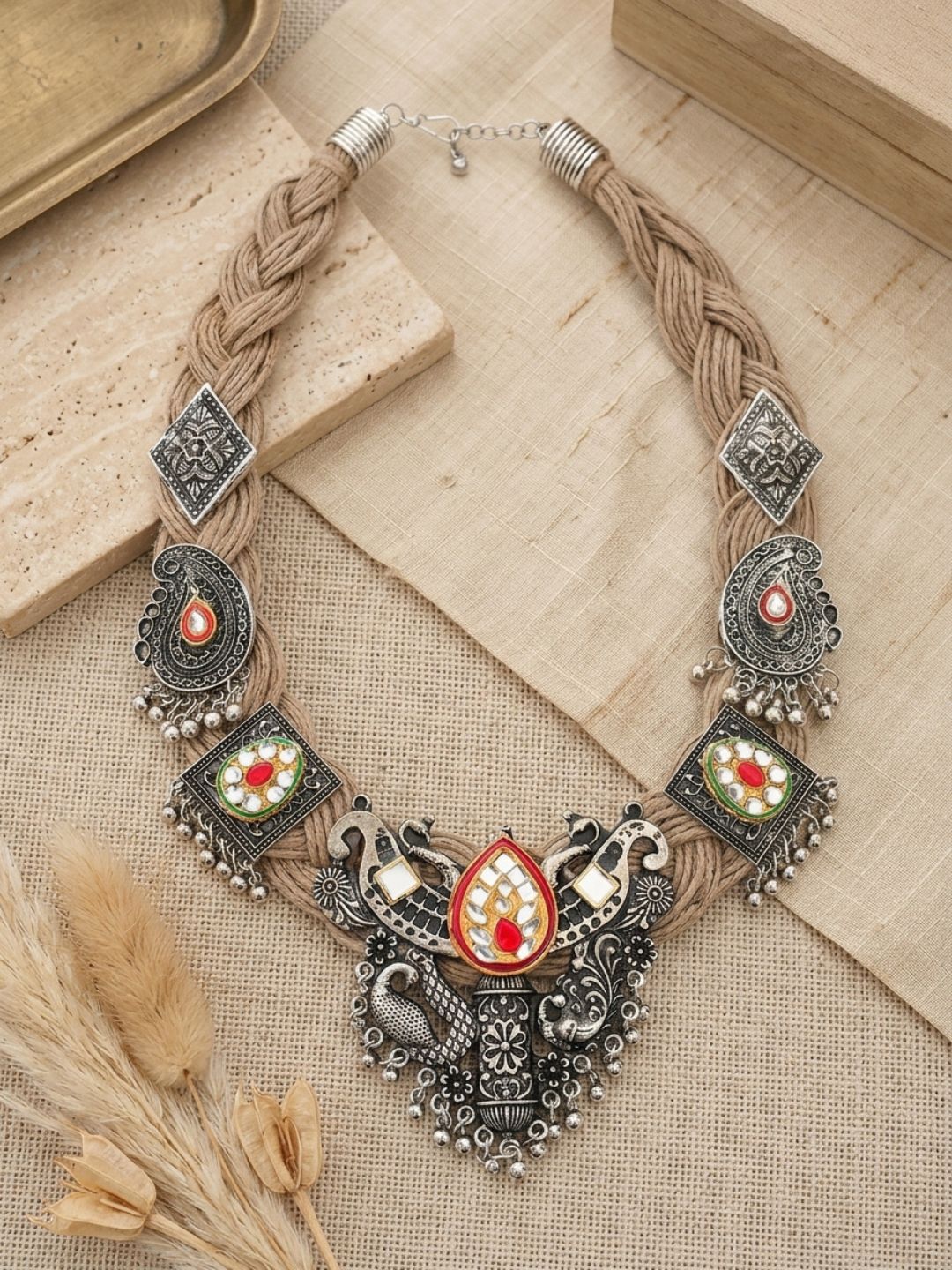 Ishhaara The Florid Knotted Jute Necklace