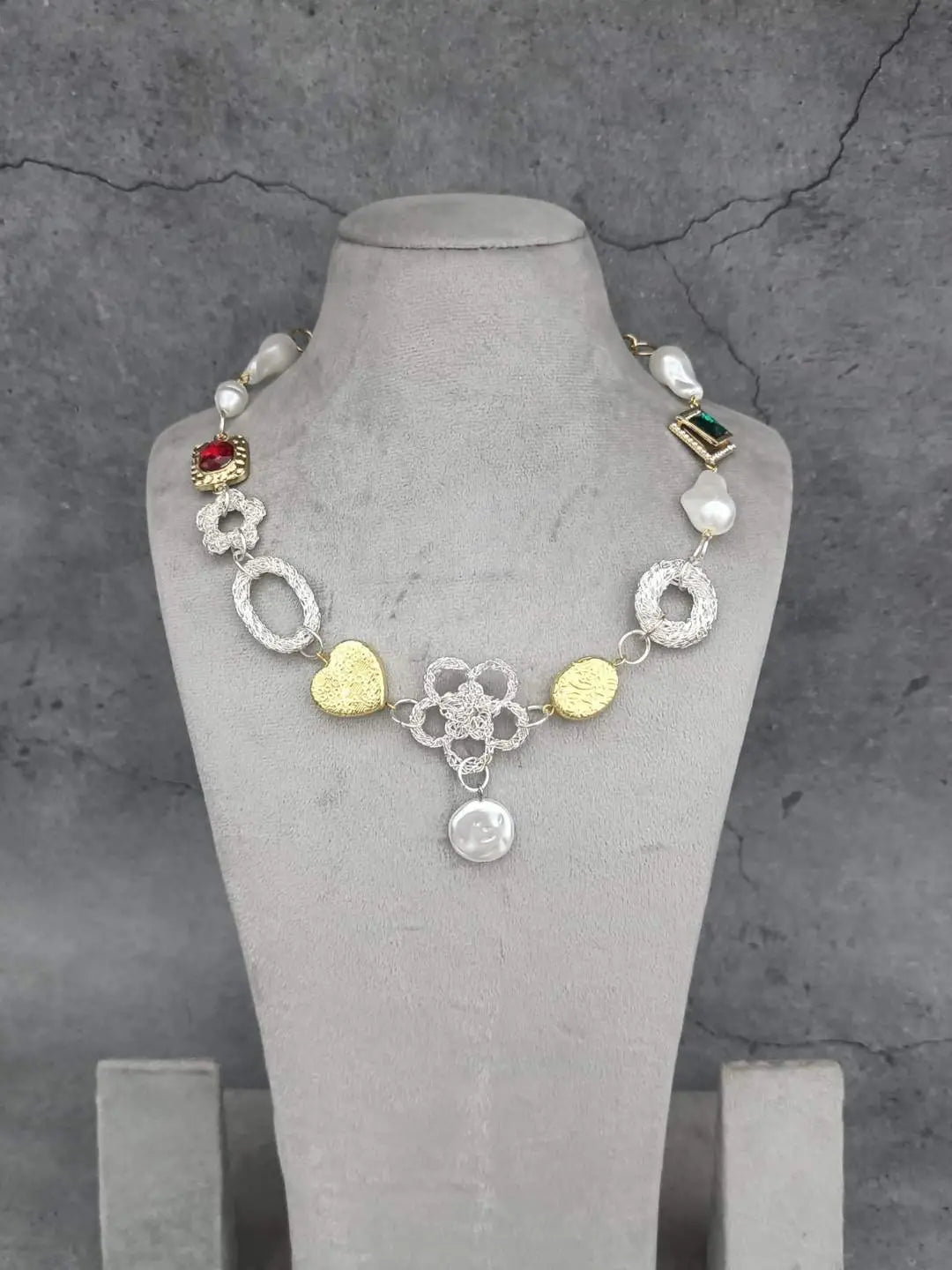 Ishhaara The Wonder Garden Necklace Set