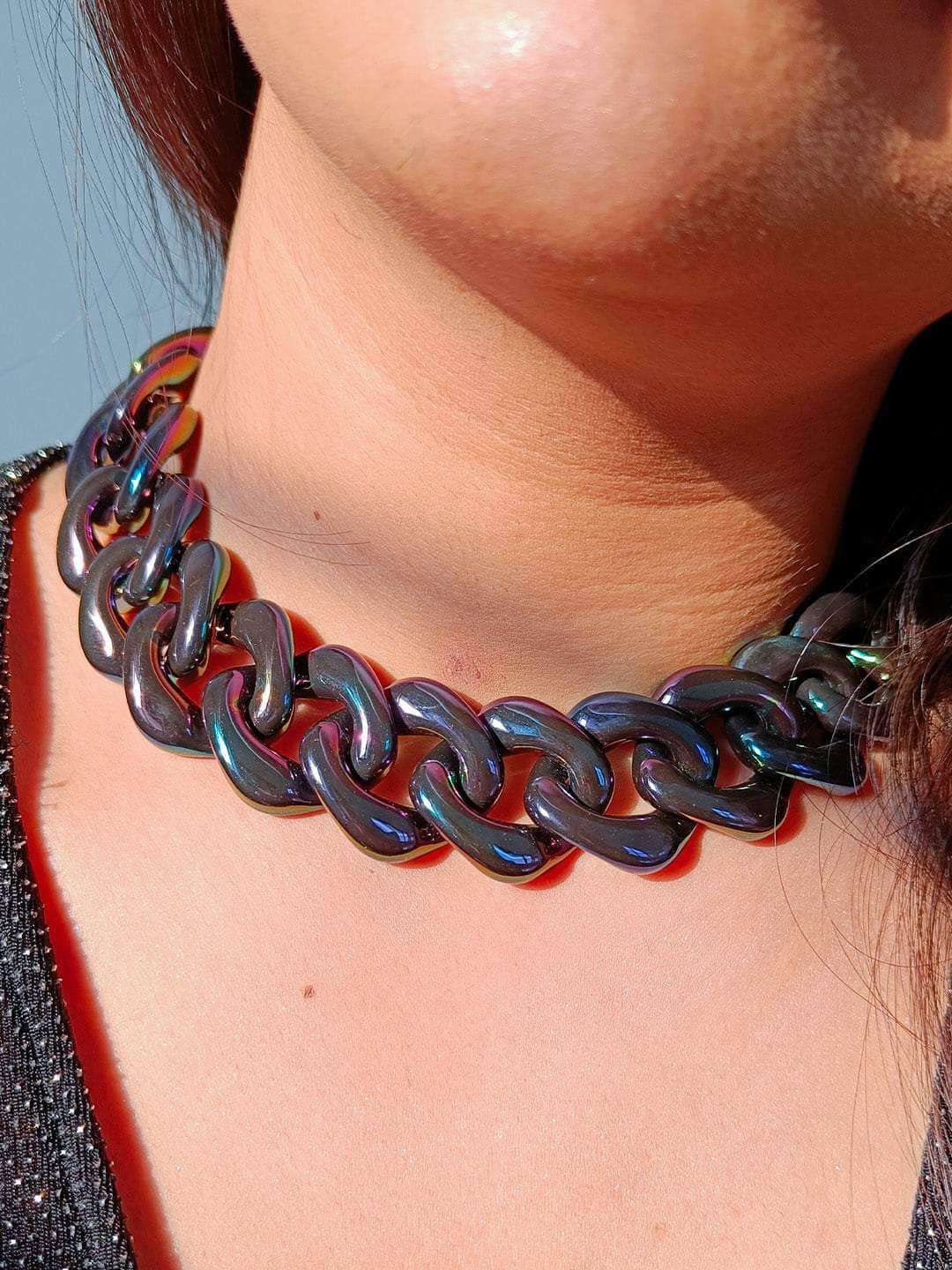 Ishhaara Thick Link Chain Resin Necklace