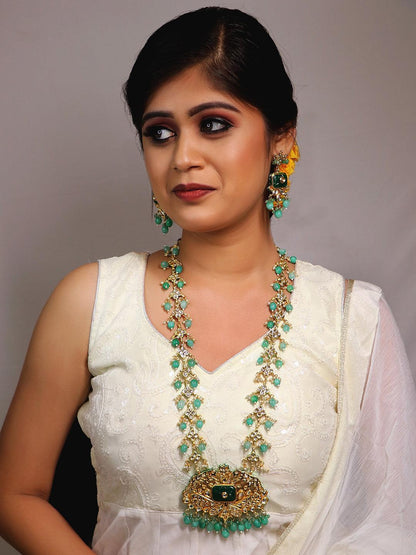 Ishhaara Tiger Motif Kundan Haar