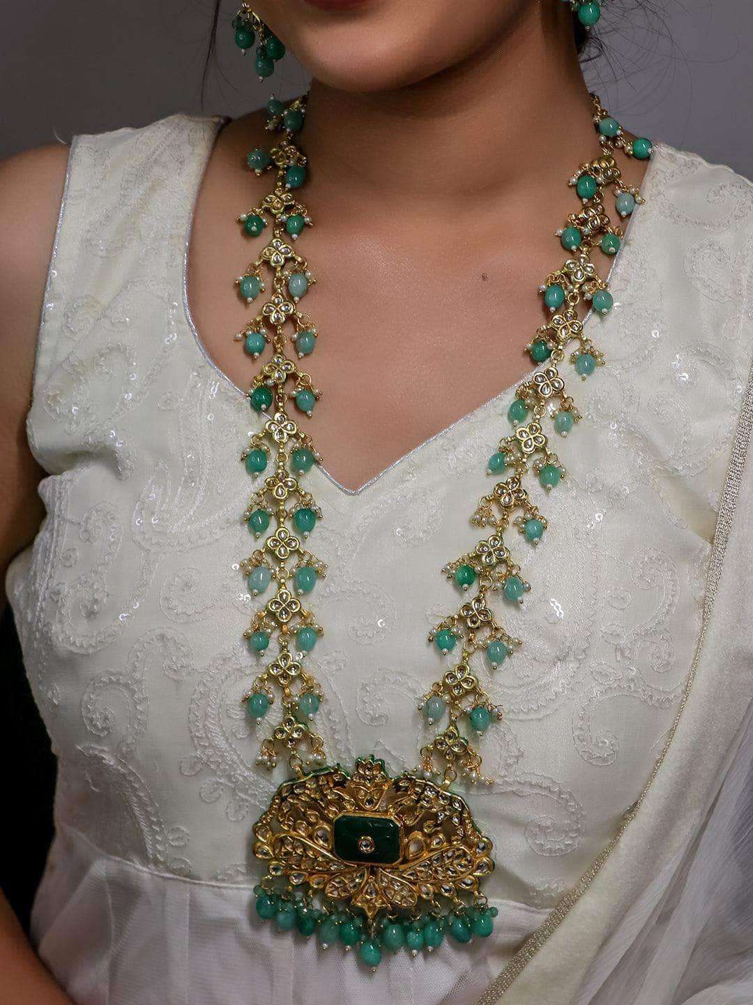 Ishhaara Tiger Motif Kundan Haar