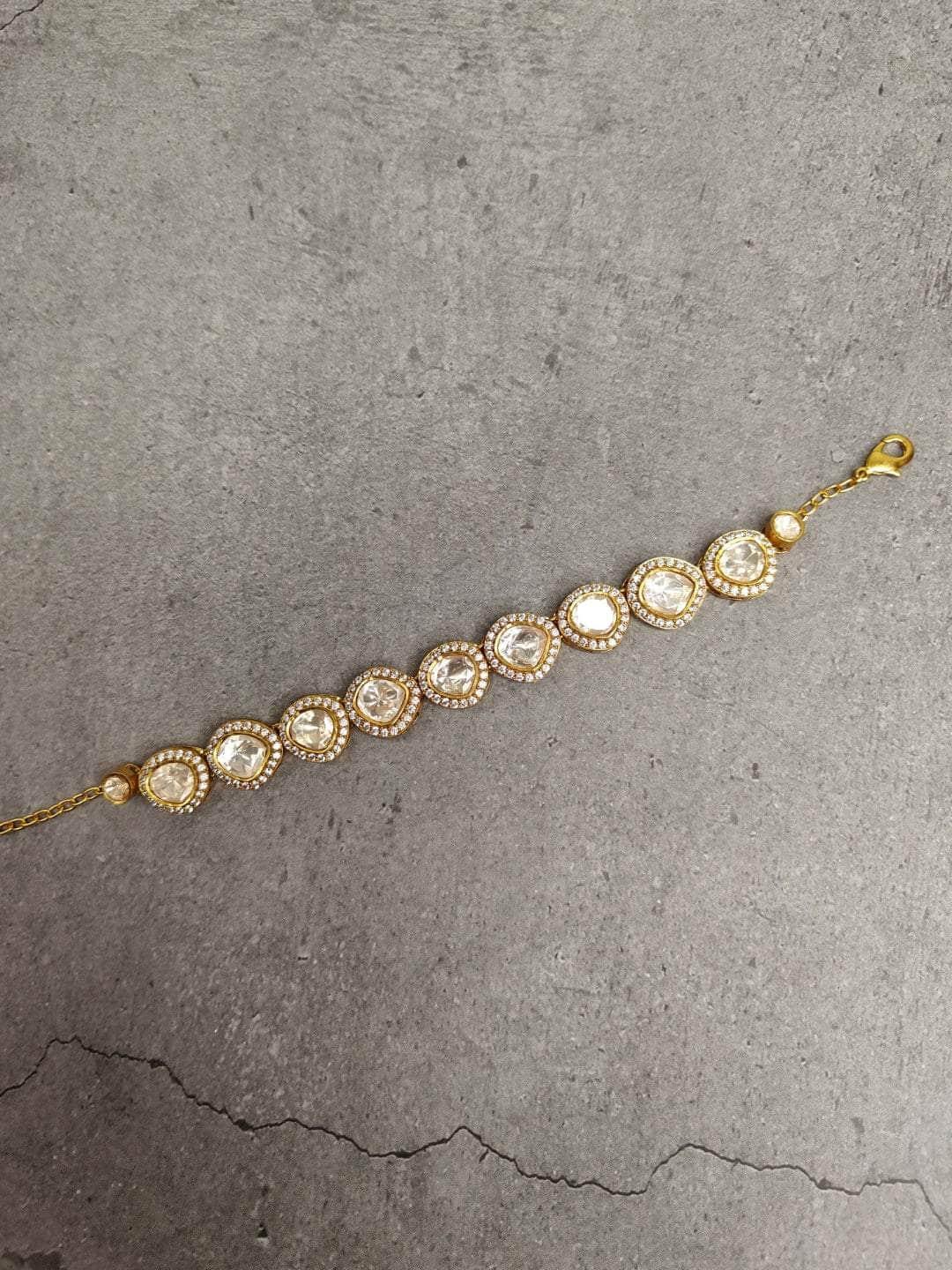 Ishhaara Timeless Elegance Exclusive Kundan Bracelet