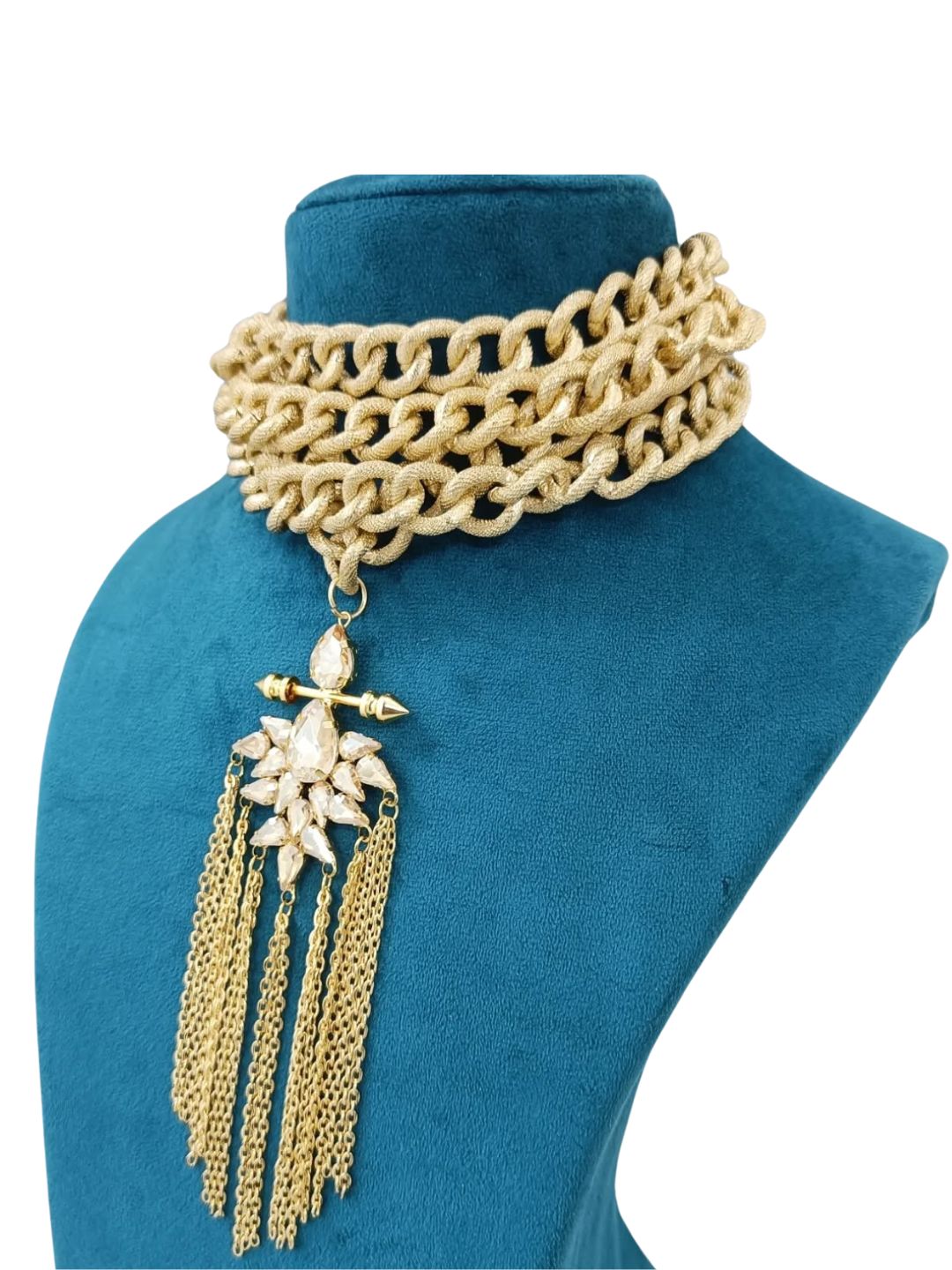 Ishhaara Timeless Statement Chain Pendant Necklace