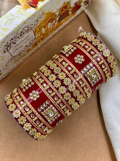 Ishhaara Traditional Beautifull Hand-Crafted Bangles Set