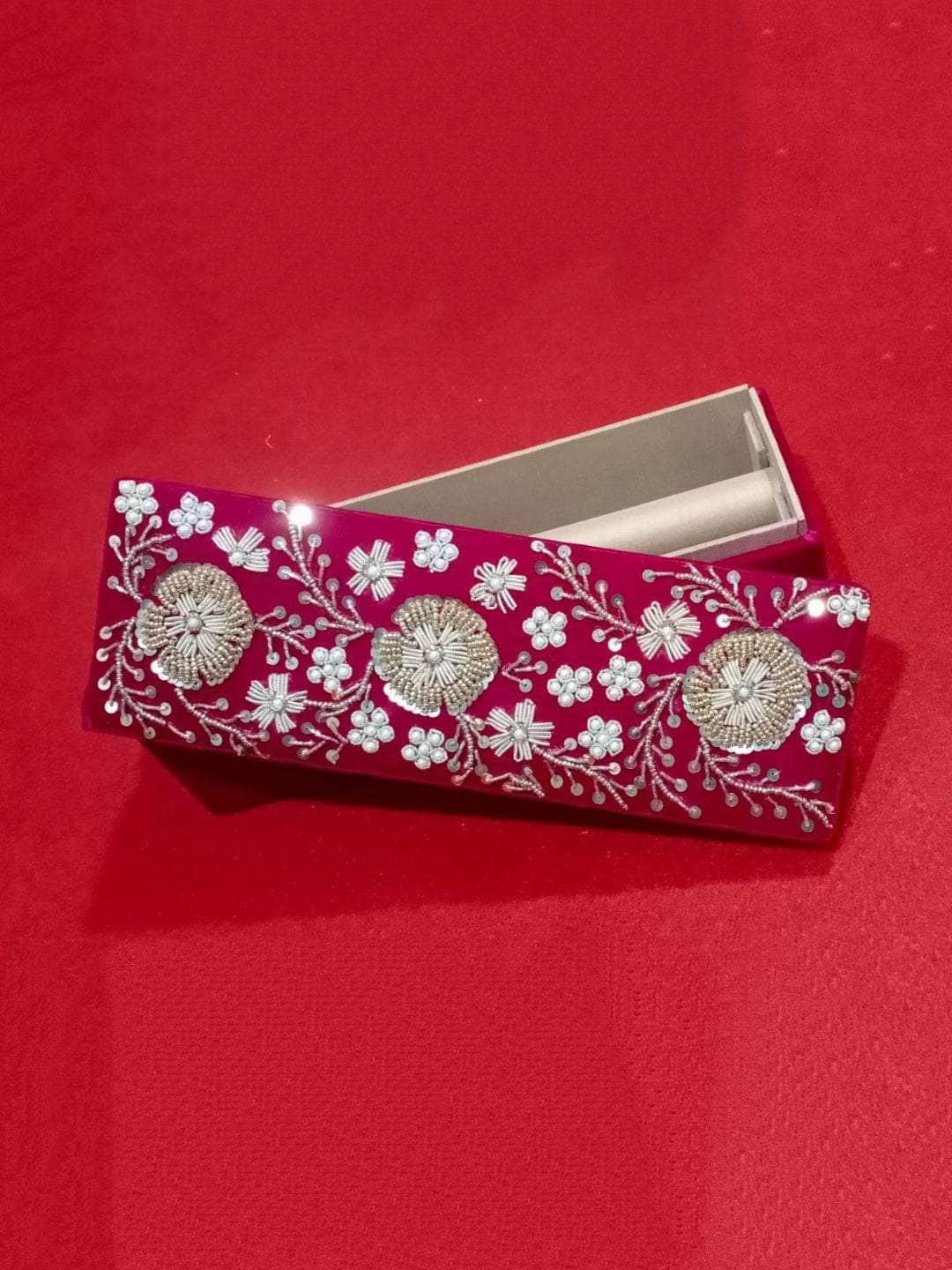 Ishhaara Traditional Chooda Box