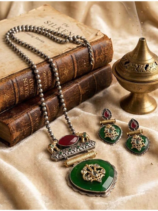 Ishhaara Traditional Handcrafted Pendant Necklace