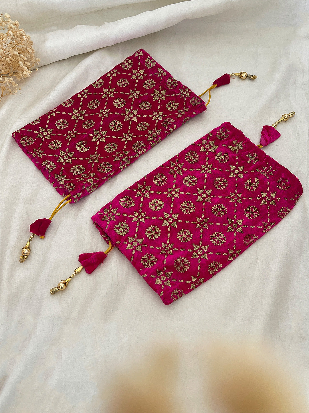 Ishhaara Traditional Handmade Embroided Chooda Cover