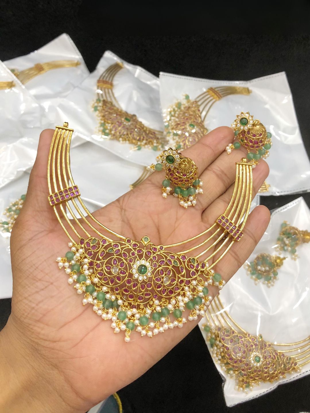 Ishhaara Traditional Hasli Stone Necklace Set.