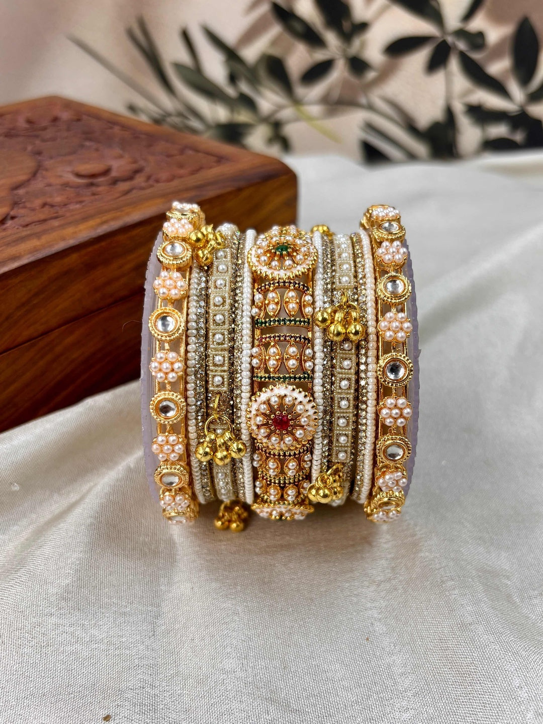 Ishhaara Traditional Indian Red Saree with gold embroidery and jewelry - view 4