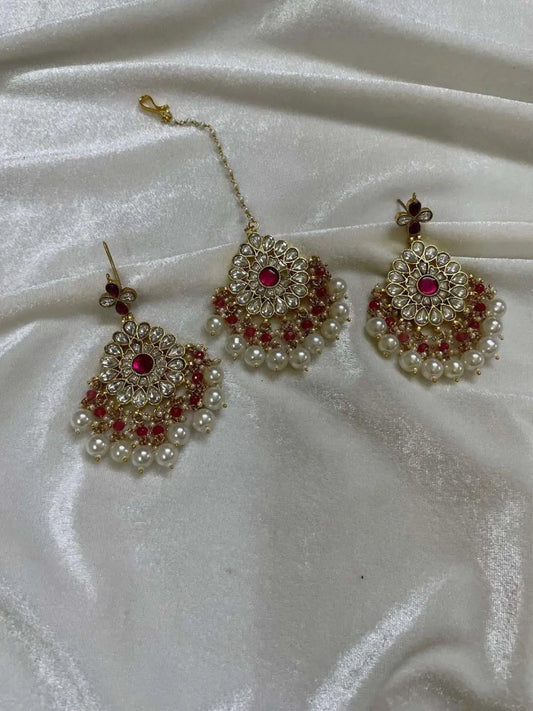 Ishhaara Traditional Jadau Kundan Studded Earrings With Maang Tikka