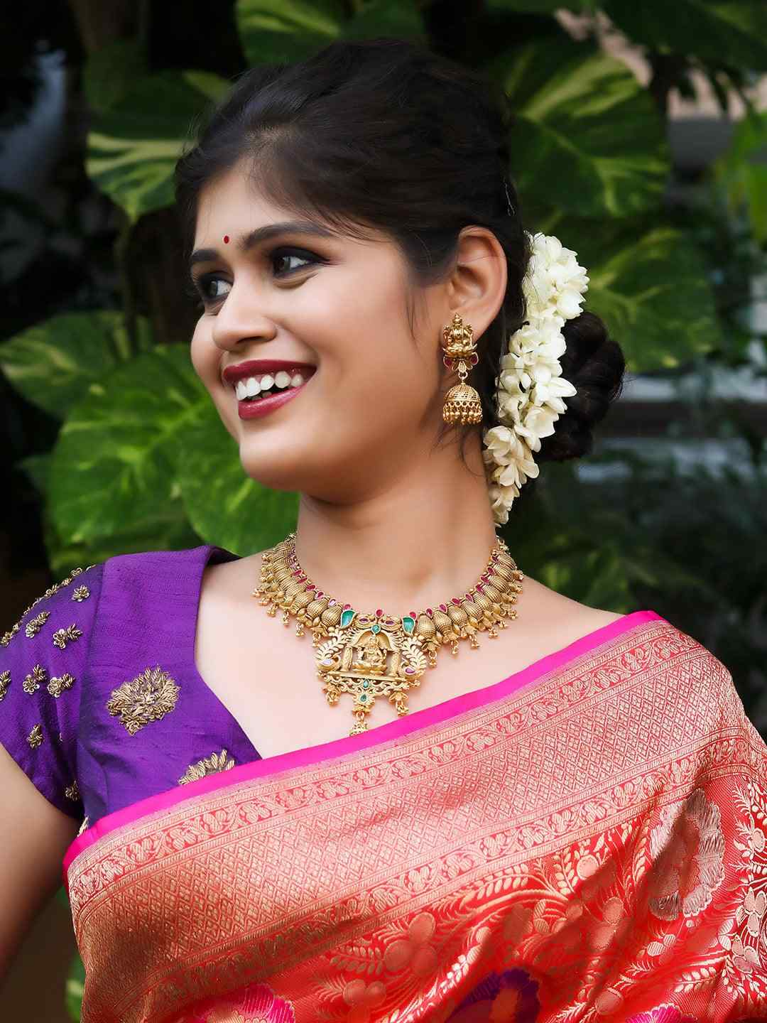 Ishhaara Traditional Mahalakshmi Bridal Necklace Set