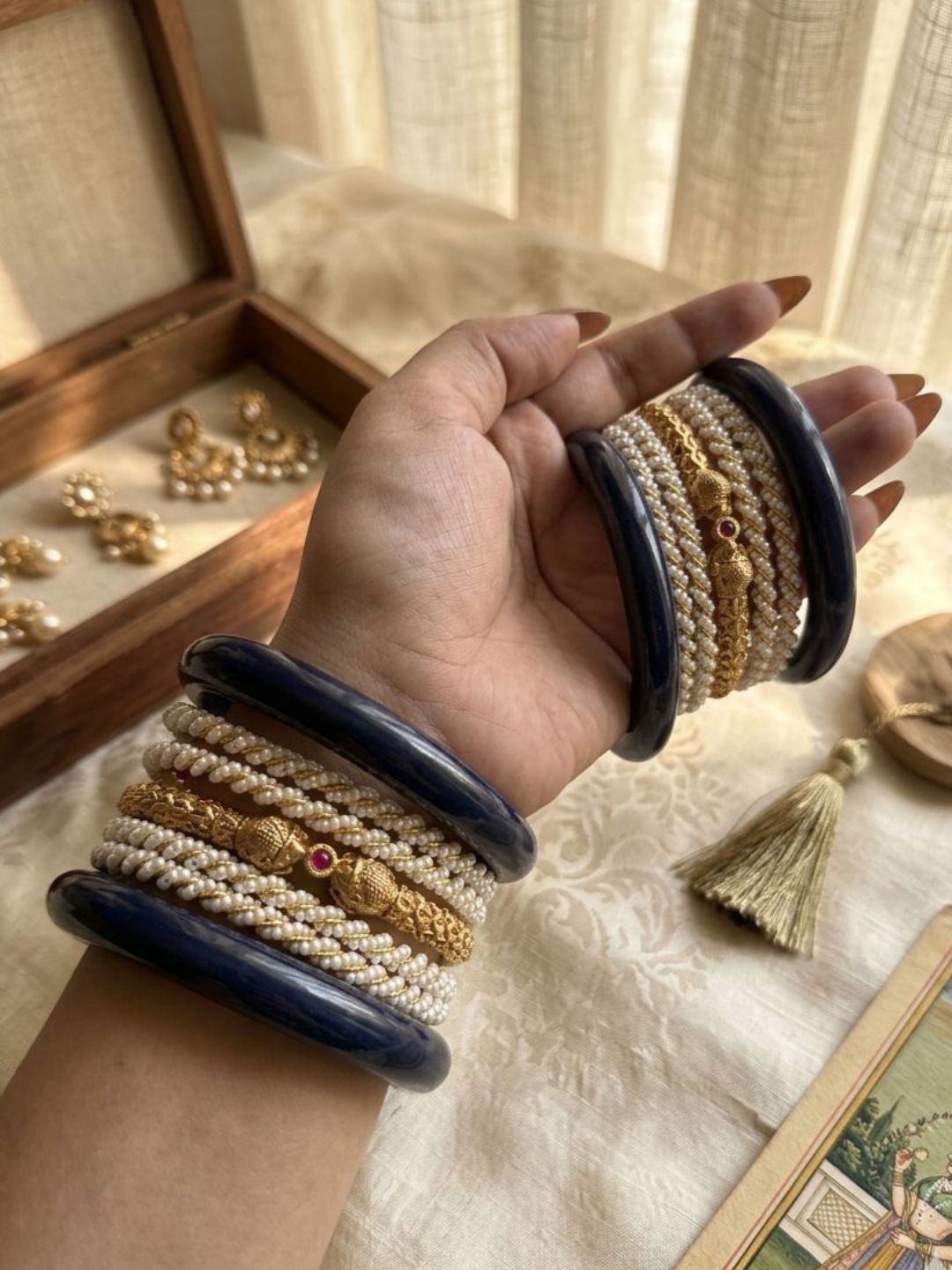 Ishhaara Traditional Pearl Bridal Chooda
