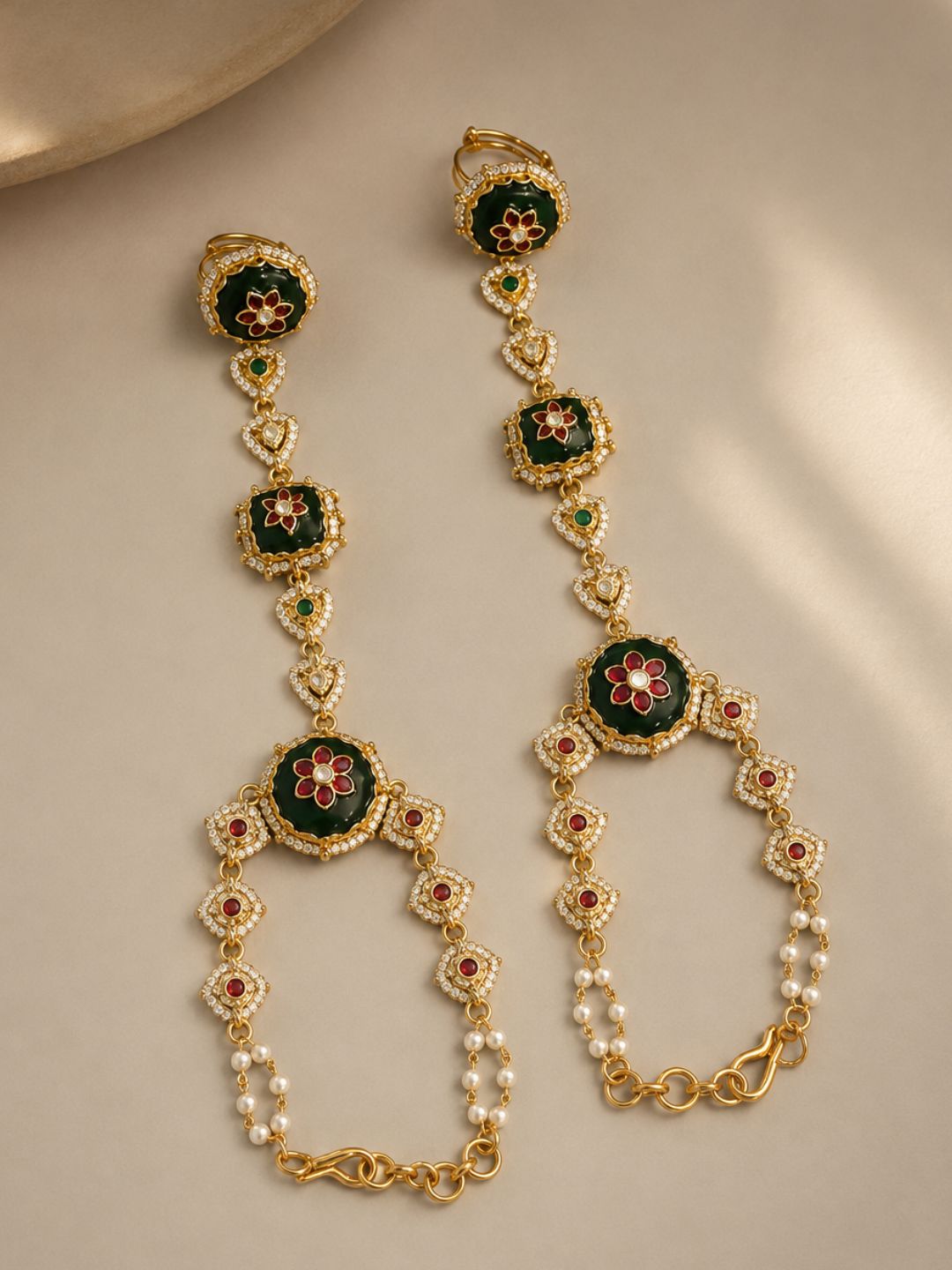 Ishhaara Traditional Rajputi Kundan Haathphool
