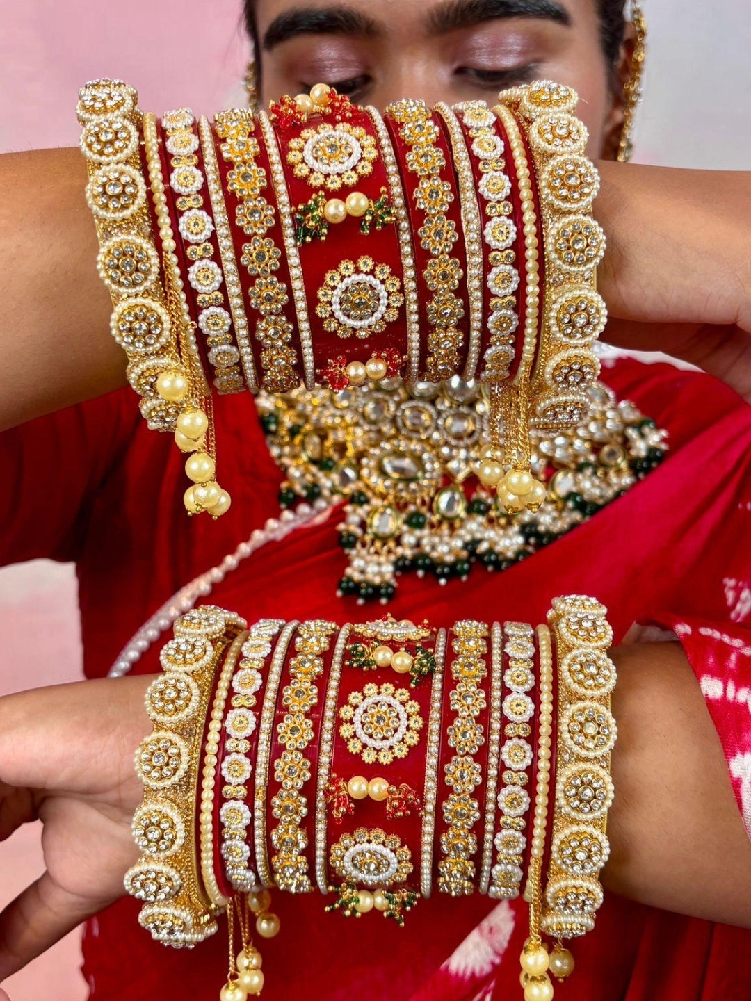 Ishhaara Traditional Rajwadi Red Colored Bridal Chooda