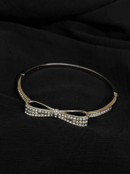 Ishhaara Trendy Stackable Bow Cuff Bangle