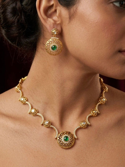 Ishhaara Trendy Stone Studded Choker Set