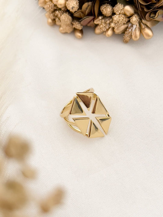 Ishhaara Triangle Cut Out Ring