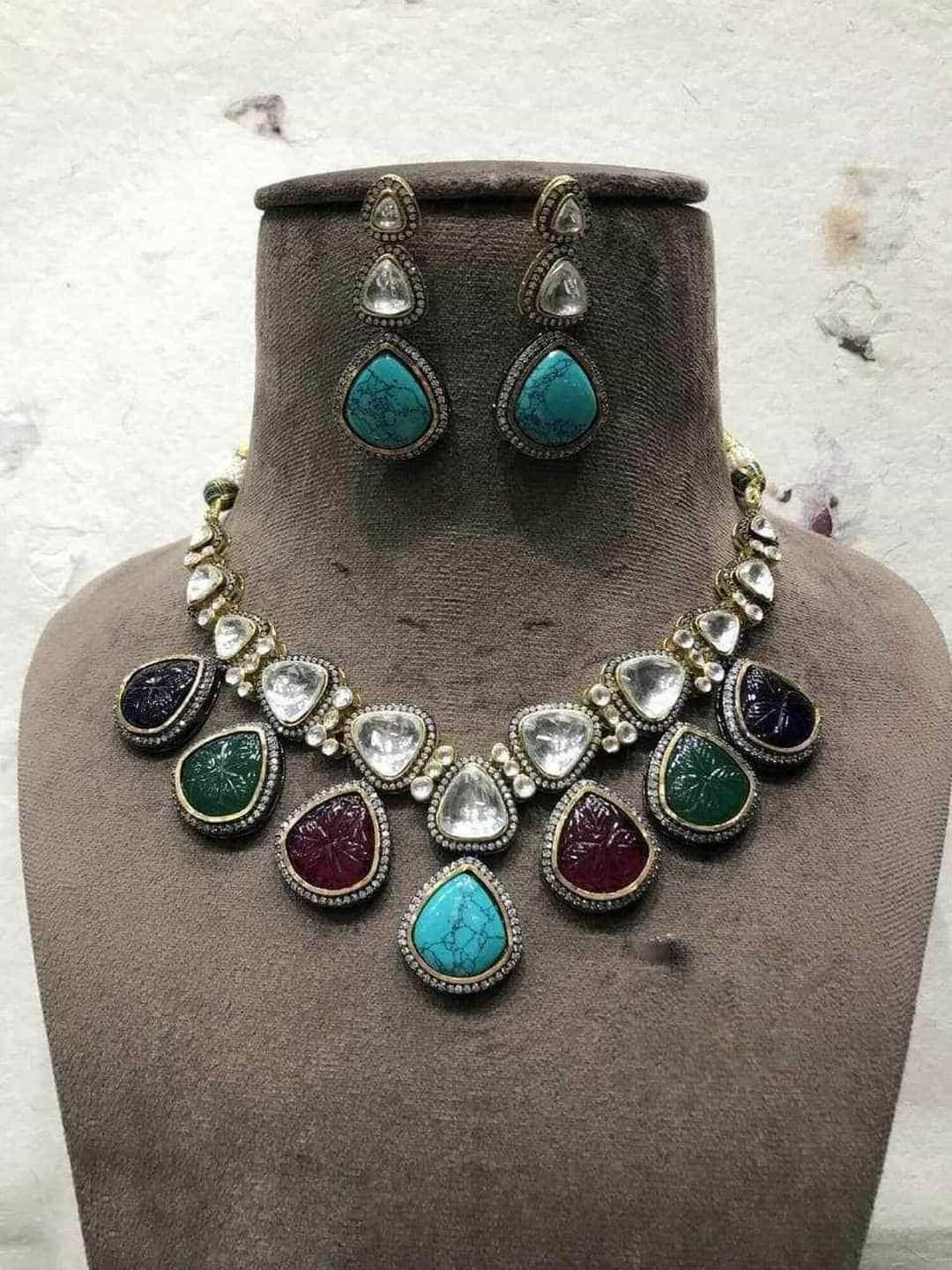 Ishhaara Triangular Polki Kundan Necklace