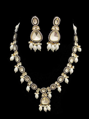 Ishhaara Trilliant Kundan Necklace