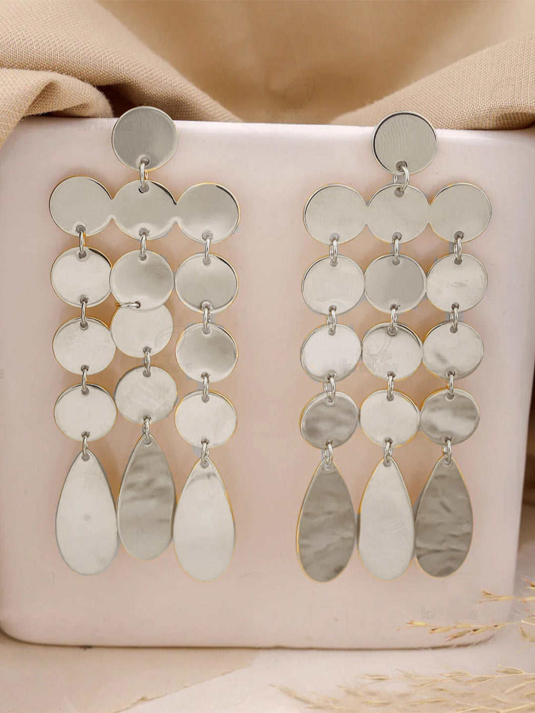 Ishhaara Triple Line Earrings Silver