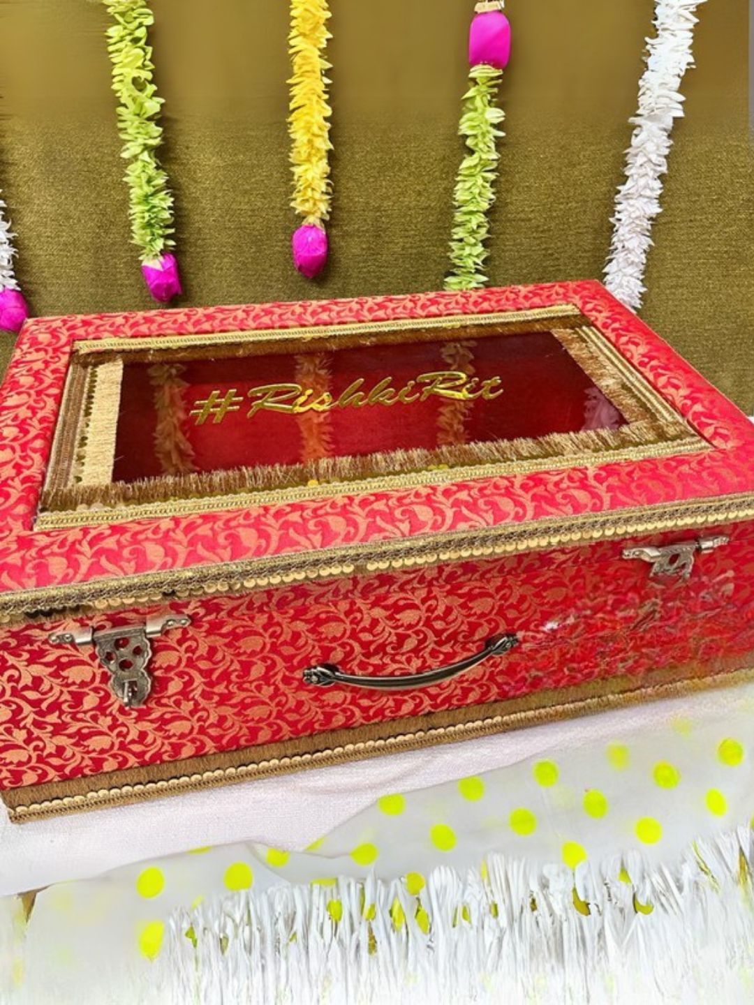 Ishhaara Trousseau Trunk Or Lehenga Box