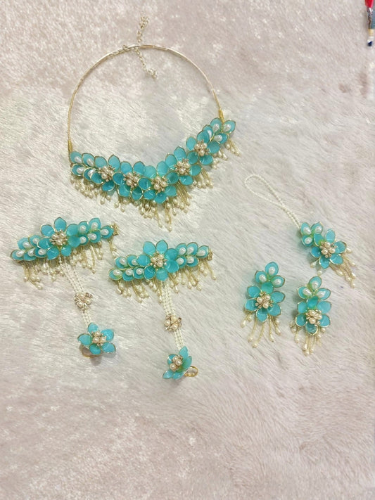 Ishhaara Turquoise Blue Floral Jewelry