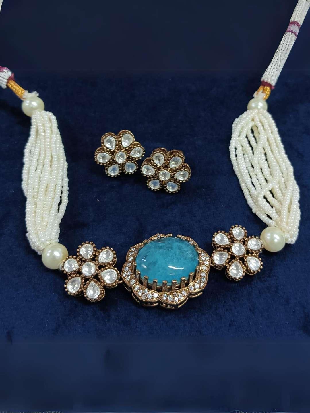 Ishhaara Turquoise Doublet Stone Embedded Pearl Choker
