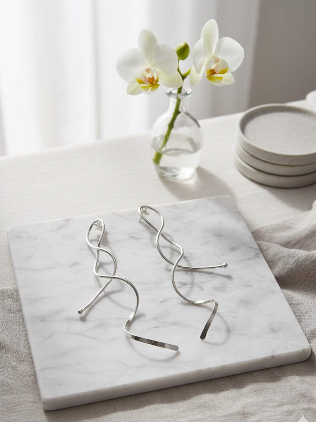 Ishhaara Twisted Drop Earrings