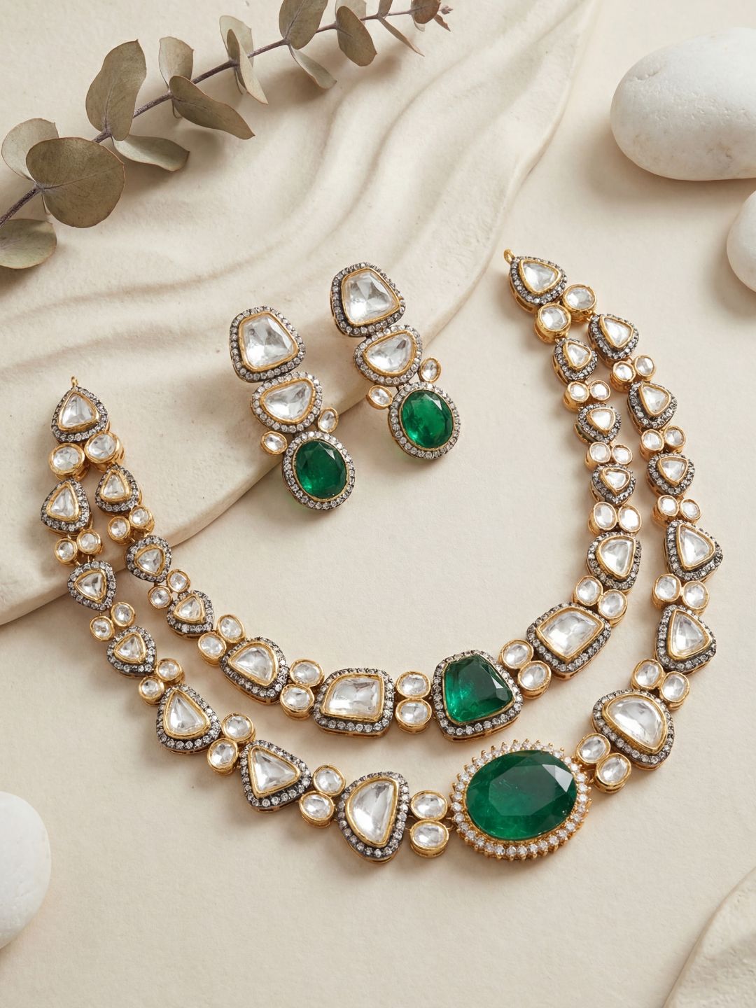 Ishhaara Uncut Faux Moissanite Polki Kundan Emerald Green Doublet Diamond Necklace