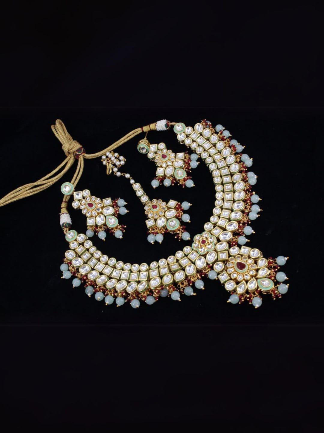 Ishhaara White Uncut Kundan Studded Heavy Choker Necklace