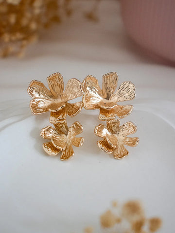 Ishhaara Unique Blossoming Flower Earrings