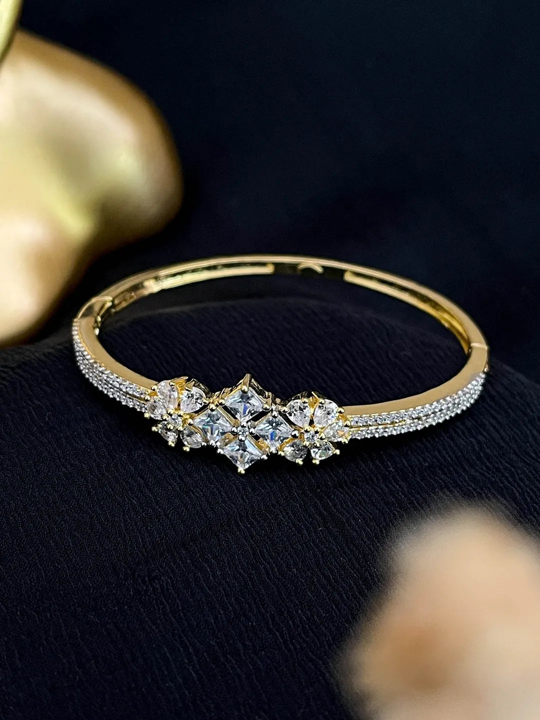 Ishhaara Victorian Cubic Zirconia Bracelet
