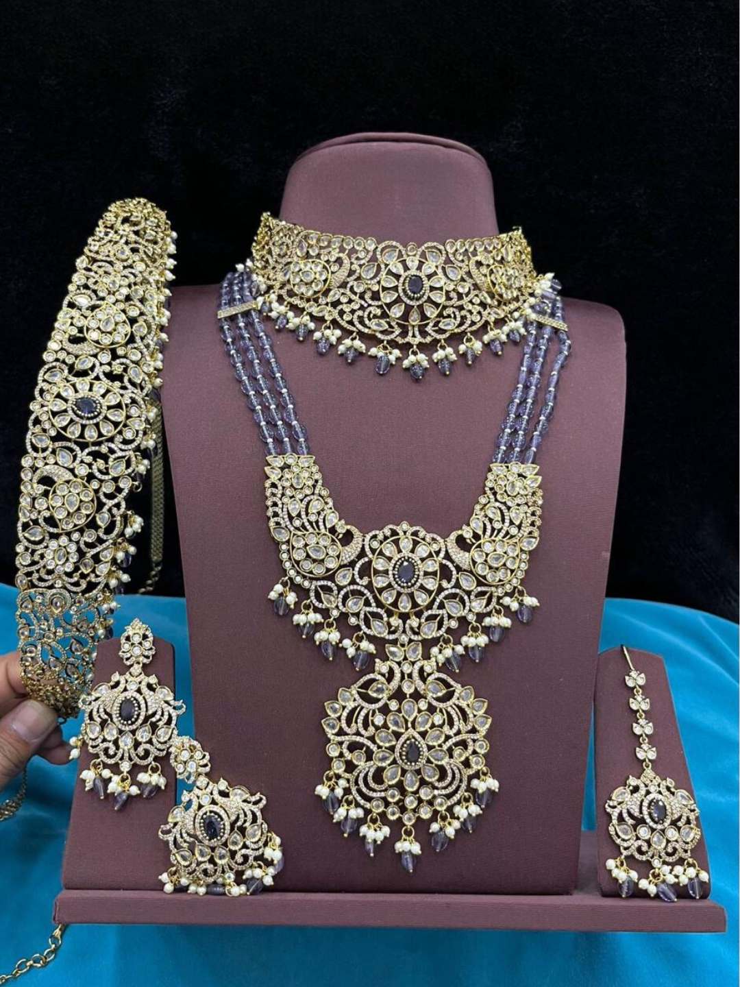 Ishhaara Victorian Finish Kundan And Pearl Studded Bridal Set