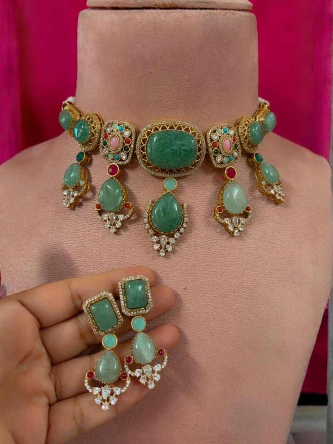 Ishhaara Kundan Emerald Choker Necklace Set — handcrafted Indian jewellery