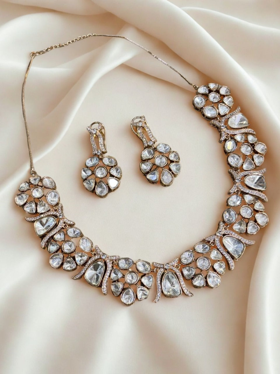 Ishhaara Victorian Moissanite Polki Studded Choker Necklace