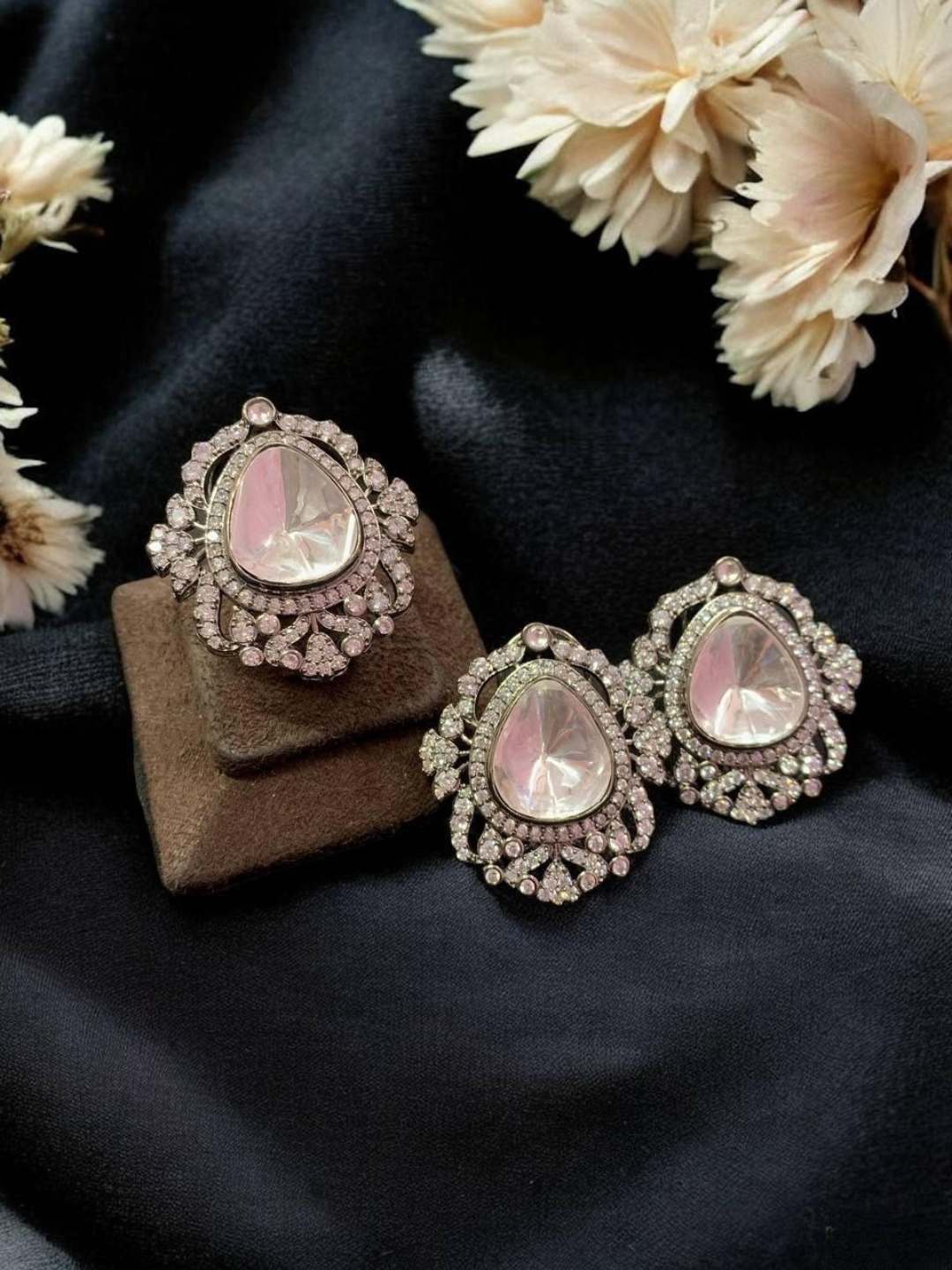 Ishhaara Victorian Polish Polki Stud Earrings And Ring Combo