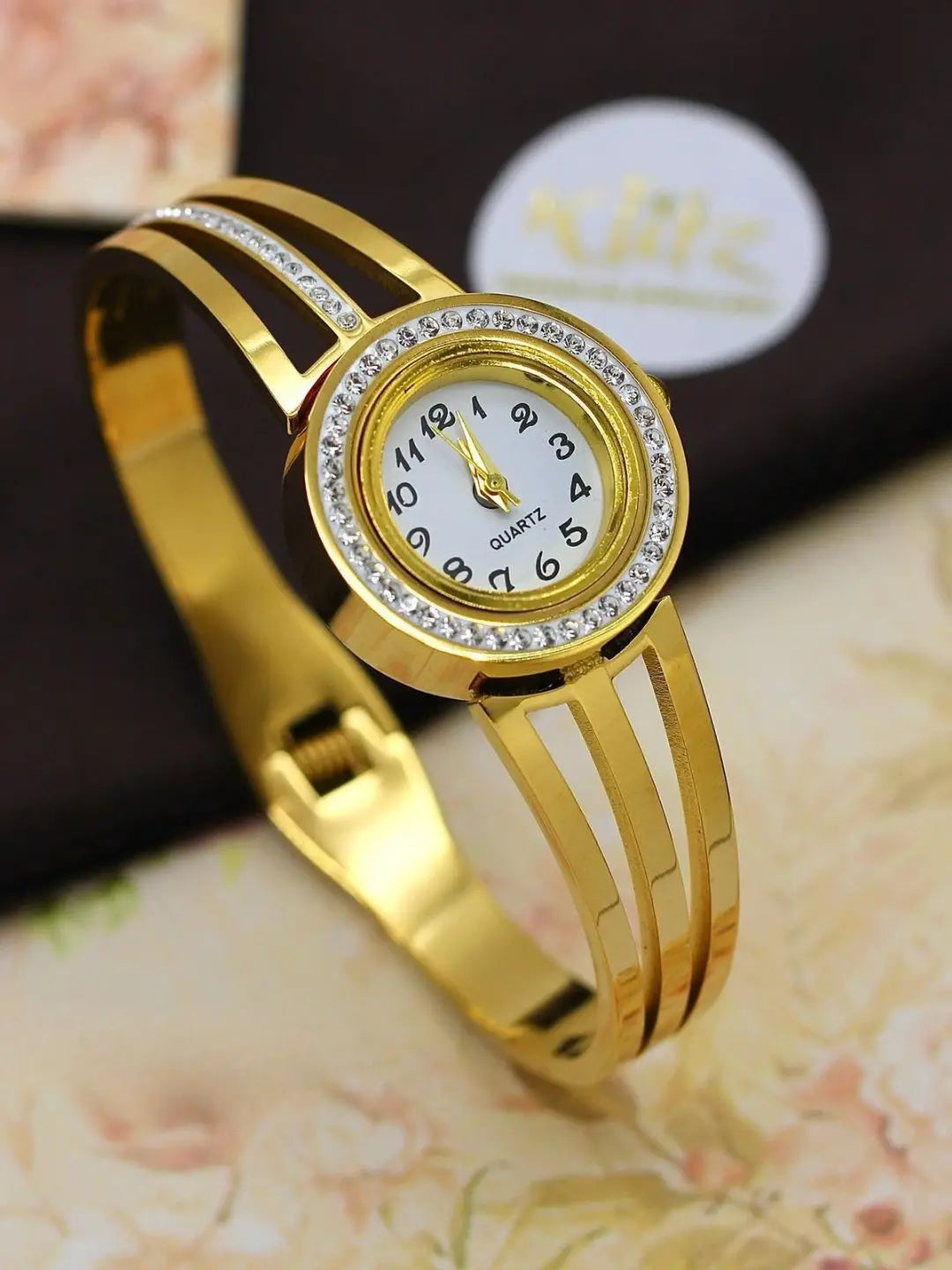 Ishhaara Vintage Danity Gold Watch