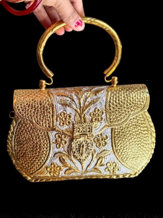 Ishhaara Vintage Dual Toned Clutch