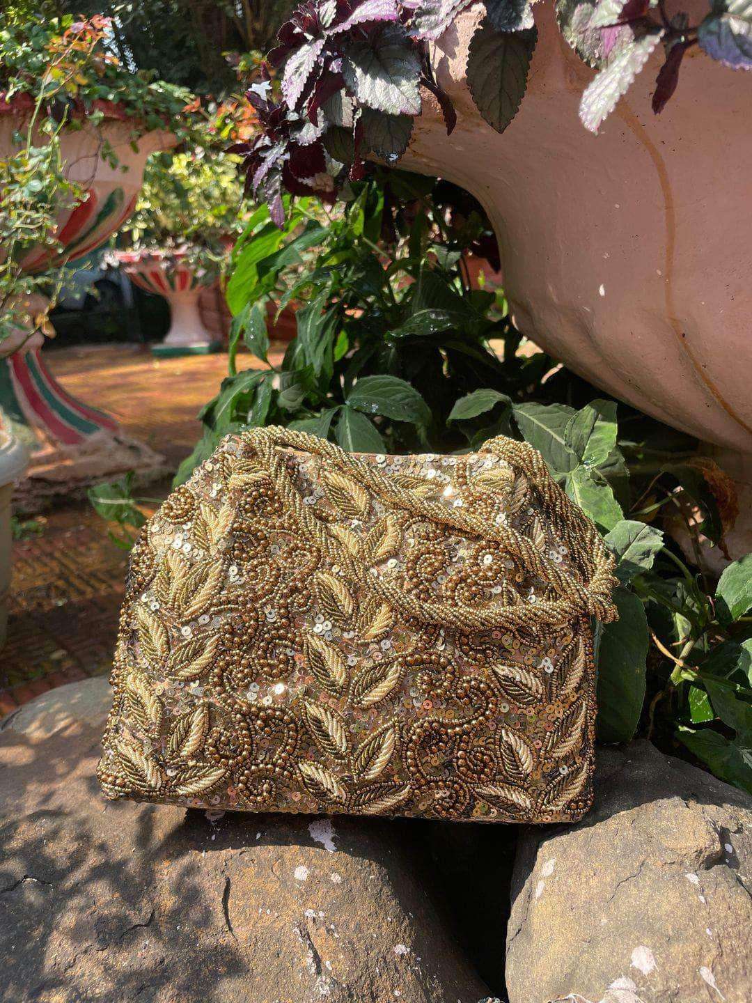 Ishhaara Vintage Floral Beaded Clutch Bag