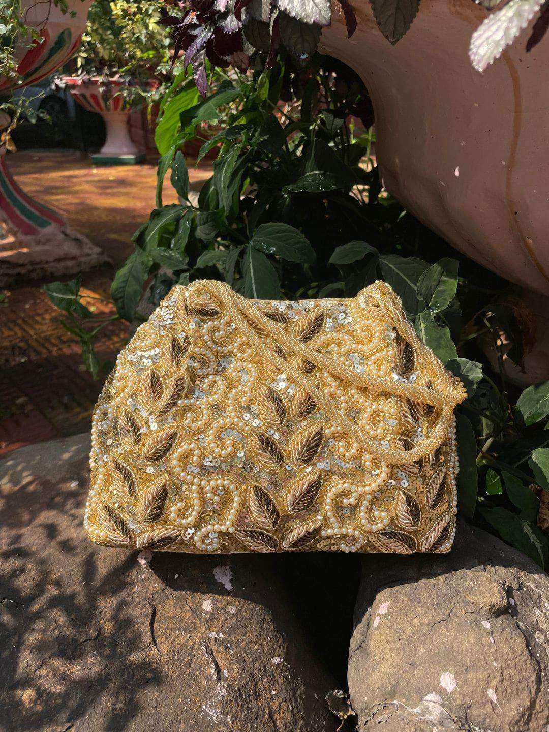 Ishhaara Vintage Floral Beaded Clutch Bag