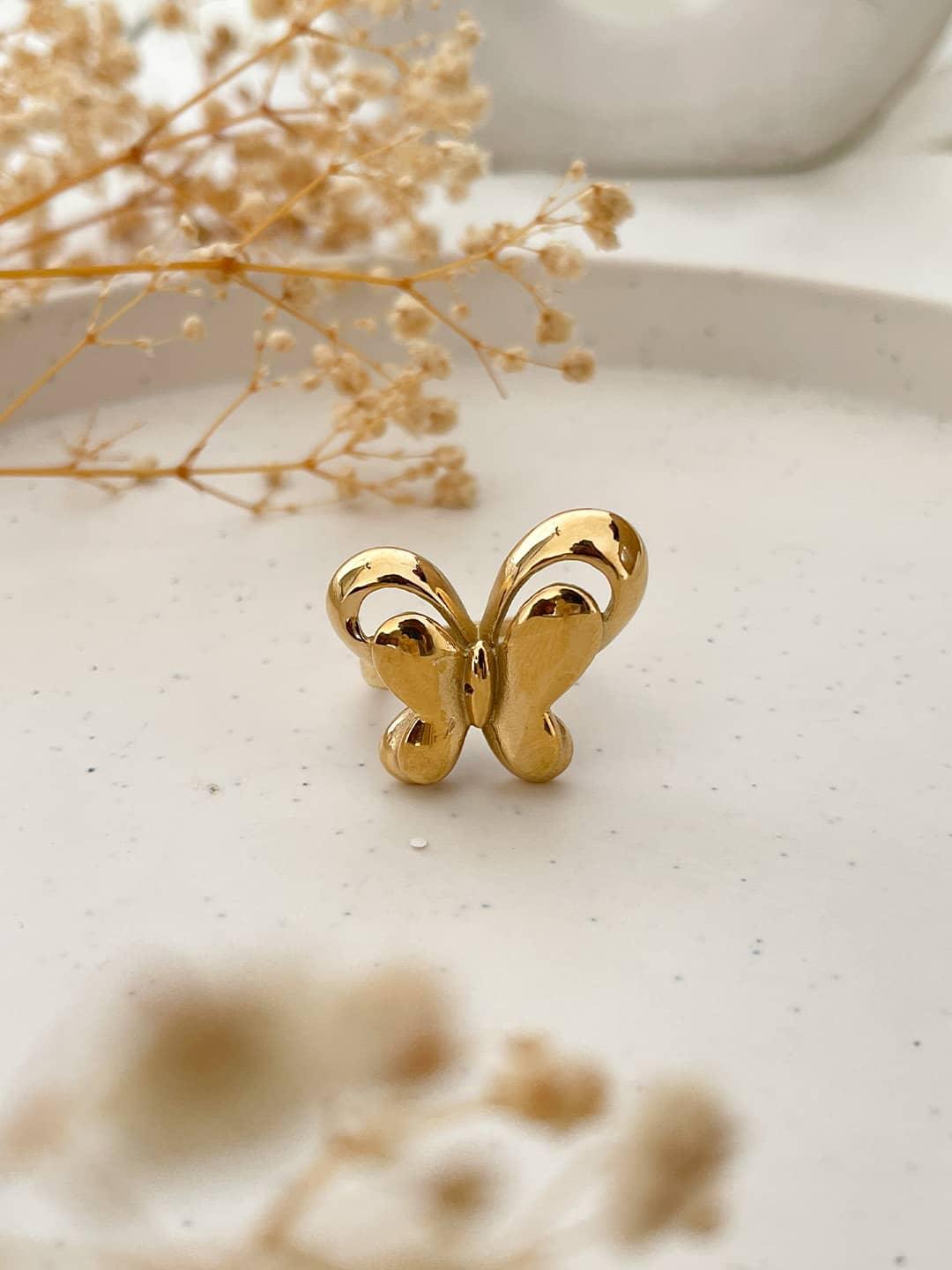 Ishhaara Vintage Gold Butterfly Ring 